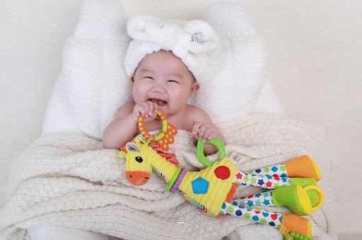 鄂州宝宝几个月可以走路 鄂州宝宝几个月可以走路